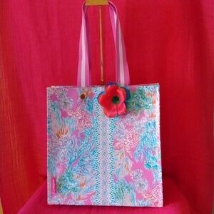 Lilly Pulitzer Market Tote and purse charm